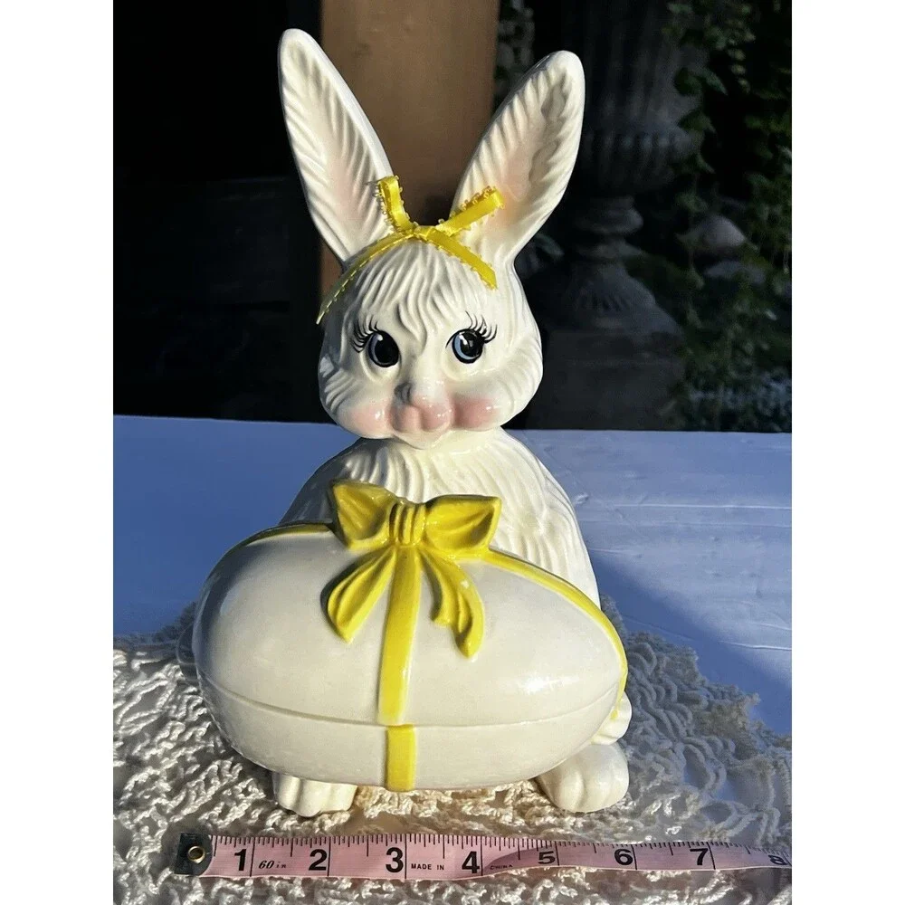 Vintage 1980 Arnel’s Bunny Rabbit Covered Candy Dish  W/lid